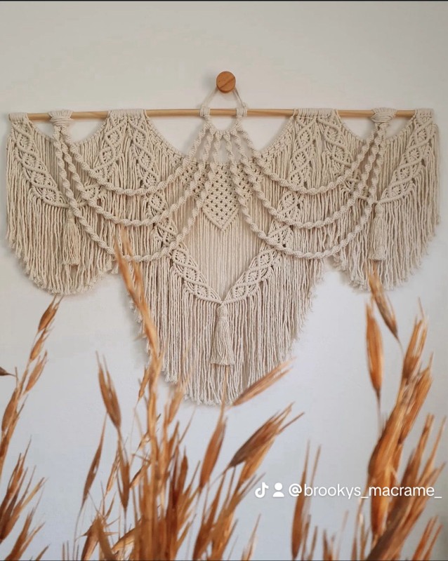 Macrame wall hanging
