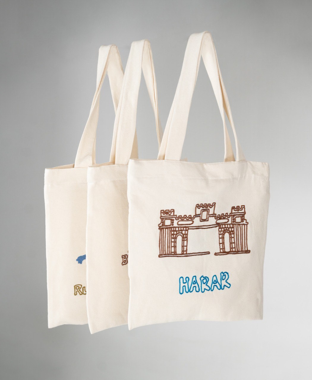 Maraki Embroidered Bag