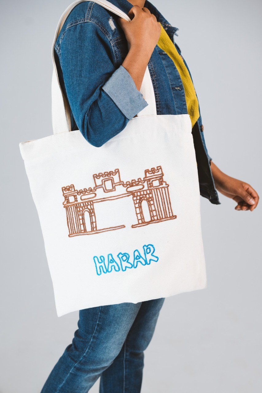 Maraki Embroidered Bag