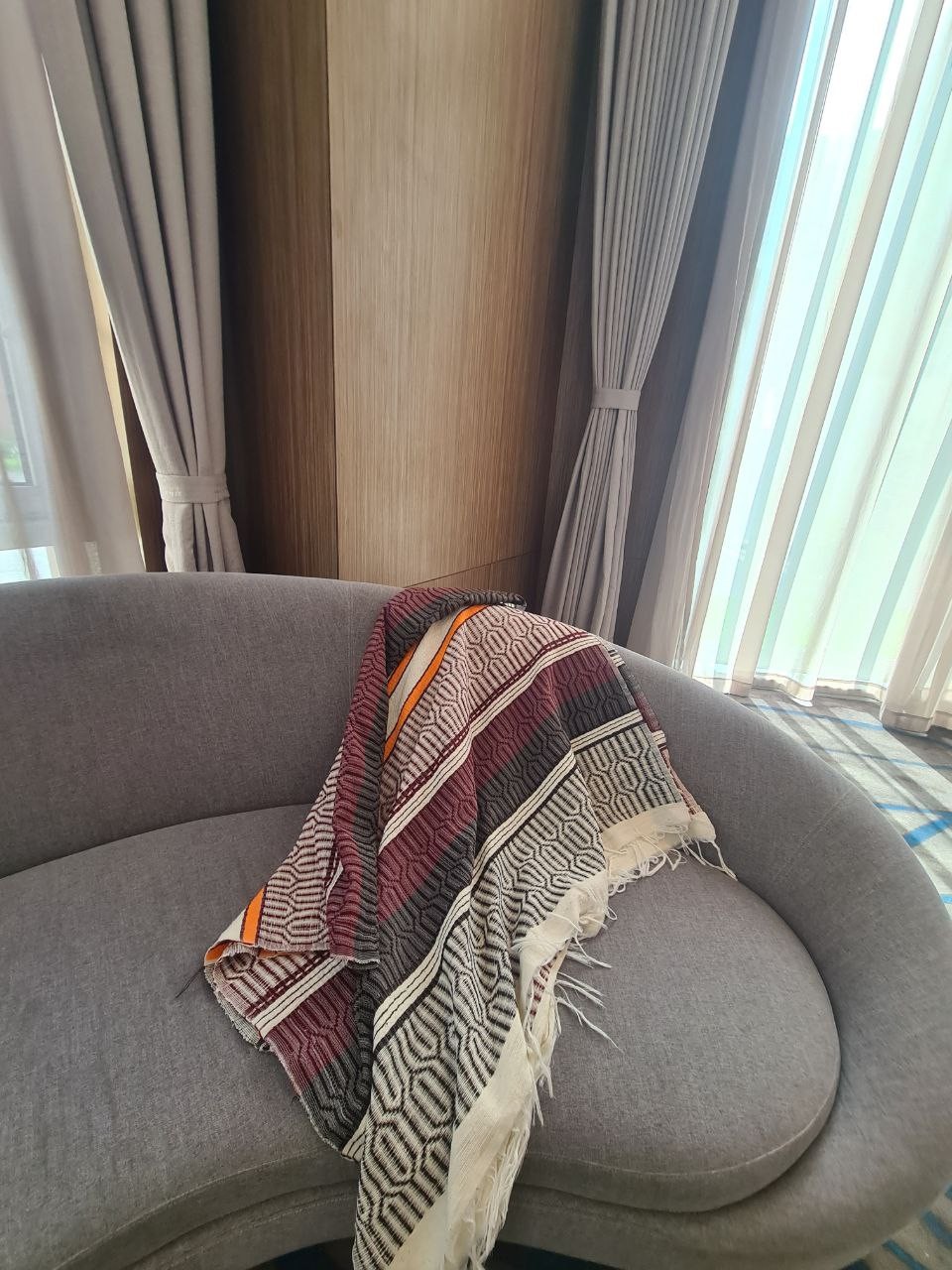 Throw blanket