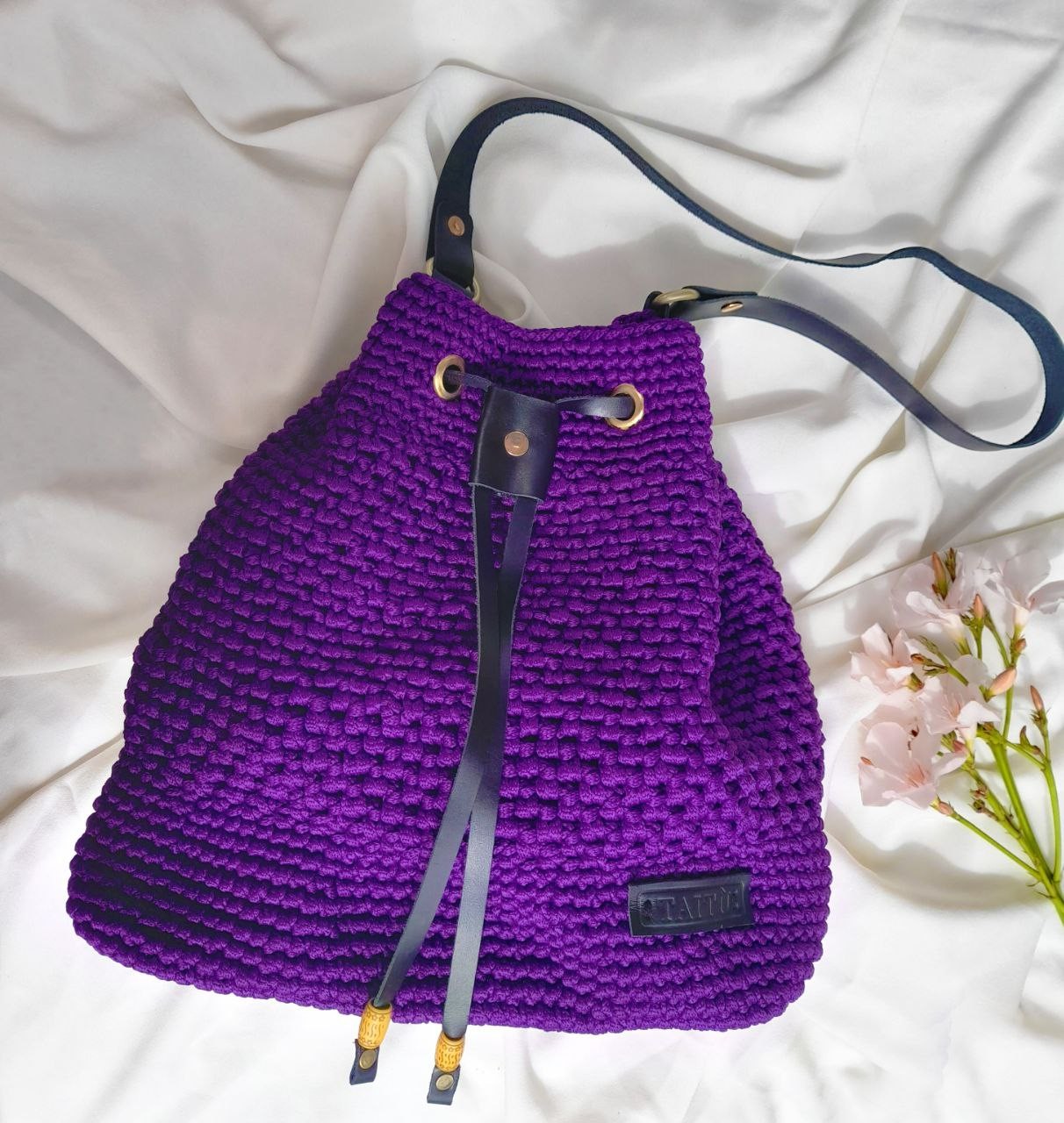Pommy drawstring bag