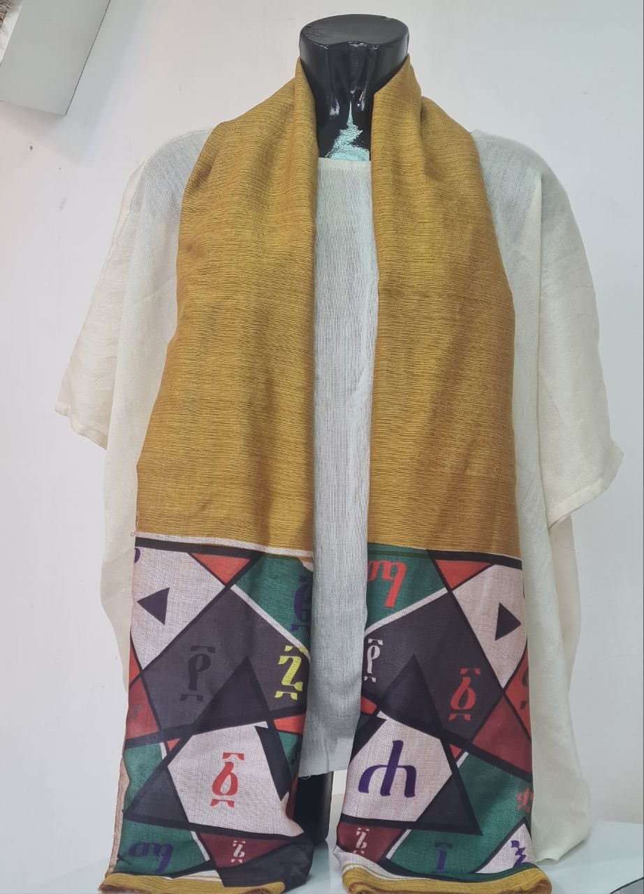 Traditional  scarf