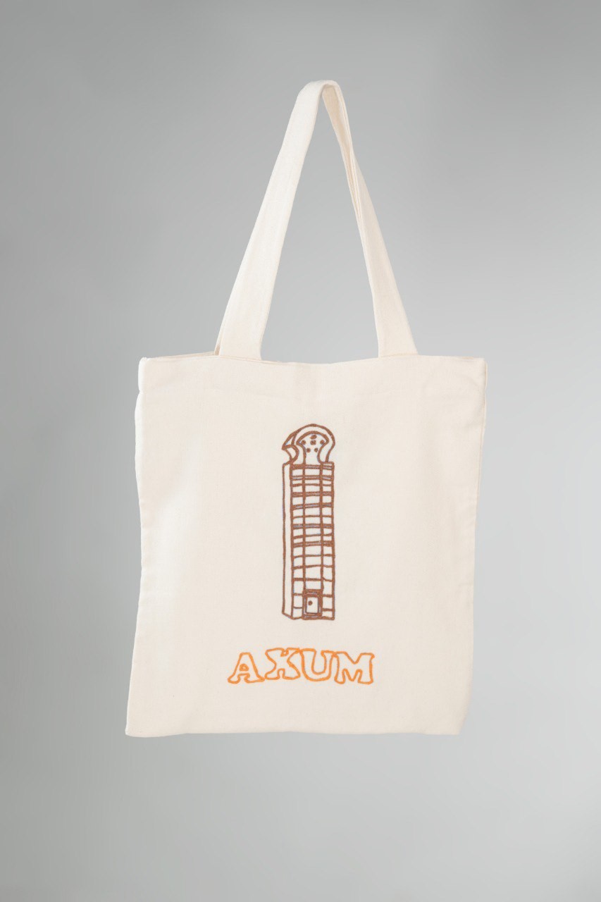 Maraki Embroidered Bag